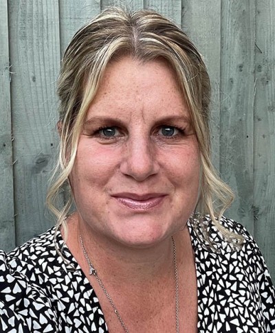 Caroline Simmons
